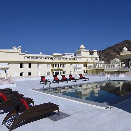 The Castle Mewar Hotel Rāma Exterior photo