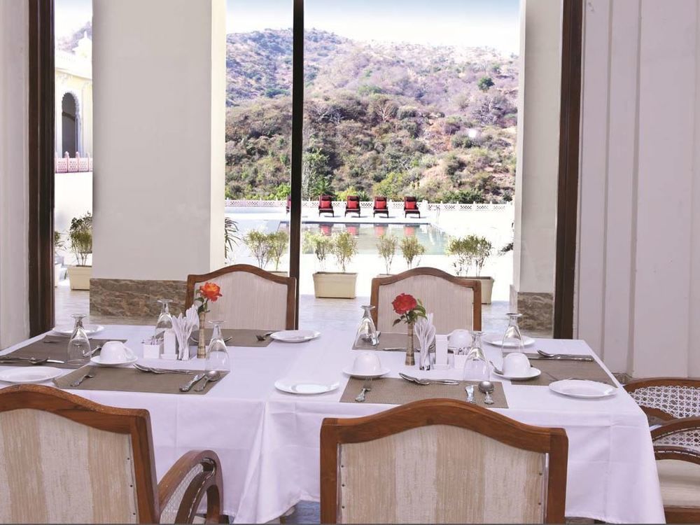 The Castle Mewar Hotel Rāma Exterior photo